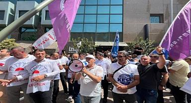 İzmir'de Memurlar Eylemde, Sayıştay'dan Soyer ve Bürokratlarına 17 Milyon Lira Zarar Tespiti