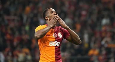 Wilfried Zaha, Galatasaray’a Erken Başladı!