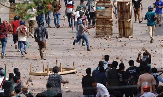 Bangladeş'te, kamu sektöründeki işlerde uygulanan kota sistemine karşı düzenlenen protestolarda 6 öğrenci hayatını kaybetti