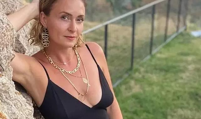 Ceyda Düvenci ve Güçlü Mete tatilde! Sevgilisi aşka geldi