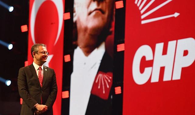 CHP&#039;de Değişim Çalışmaları: Milletvekillerine Dönem Sınırı Gündemde
