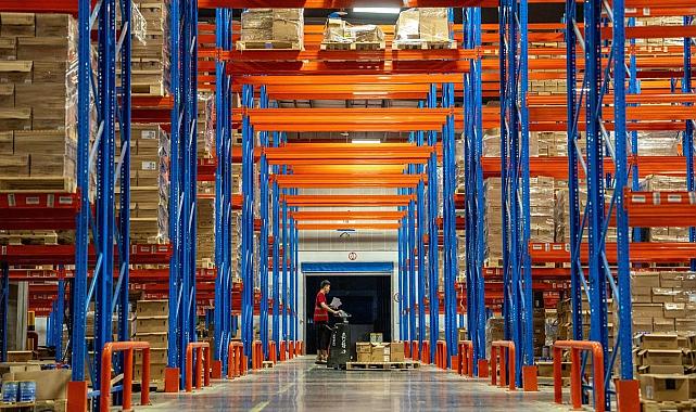 Çin&#039;de sınır ötesi e-ticarette ilk altı ayda önemli artış