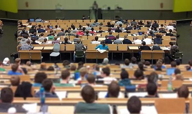 Dolandırıcılar akademiyi hedef aldı: 168 ülkede 4 bin öğrencisi olan üniversite sahte çıktı! Rektörü bile lise mezunu...