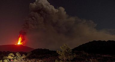 Etna Yanardağı'nda volkanik hareketlilik sürüyor