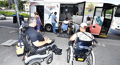 İzmir'de engellilere büyük hizmet: Özel araçlarla her yere ulaşım
