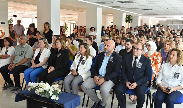 İzmir Demokrasi Üniversitesi&#039;nde Anma Töreni Düzenlendi