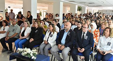 İzmir Demokrasi Üniversitesi'nde Anma Töreni Düzenlendi