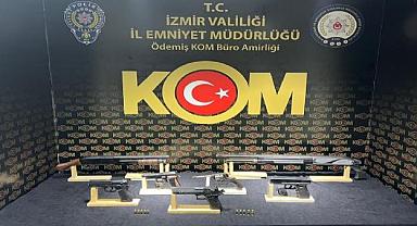 İzmir Ödemiş'te Yasa Dışı Silah Ticareti Operasyonu: 2 Şüpheli Gözaltında