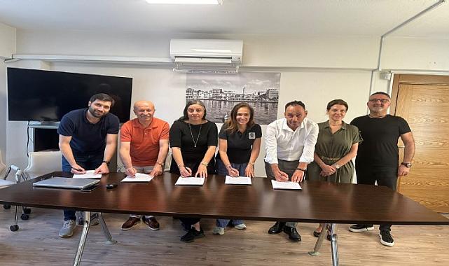 Karşıyaka’da toplu iş sözleşmesine imzalar atıldı