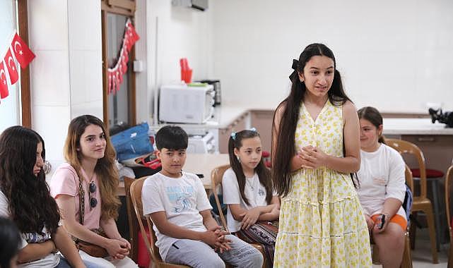 Konaklı çocuklar İngilizceyi eğlenerek öğreniyor