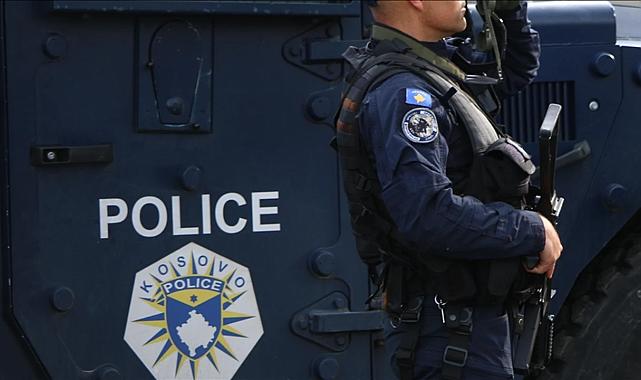 Kosova'da el bombalı saldırı