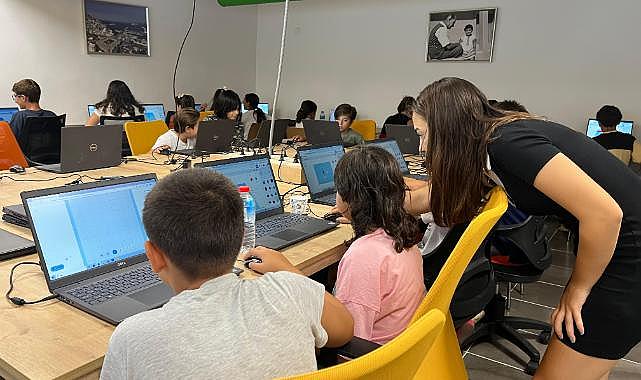 Kuşadalı Çocuklardan Üç Boyutlu Hayaller