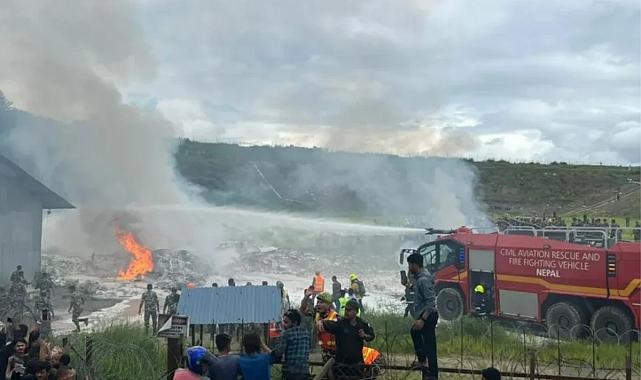 Nepal'de uçak kazası: 18 kişi hayatını kaybetti