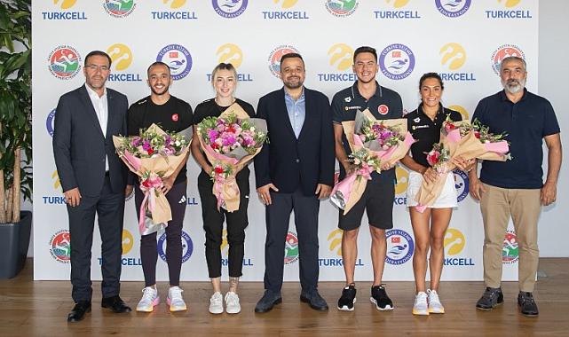 Olimpiyatlarda yarışacak sporcular moral depoladı