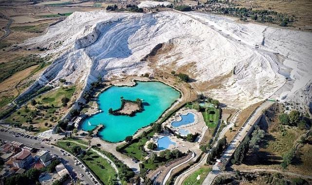 Pamukkale’de termal su debisi 30 yılda 3’te 2 azaldı
