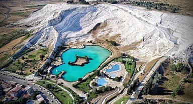 Pamukkale’de termal su debisi 30 yılda 3’te 2 azaldı