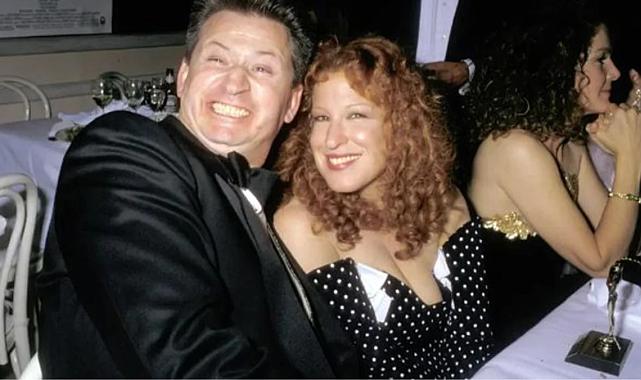Sanatçı Bette Midler, eşiyle 40 yıldır ayrı yataklarda uyuduklarını açıkladı