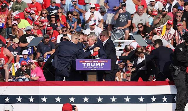 SON DAKİKA | Donald Trump'a suikast girişimi! Mitingde konuşma yaptığı sırada açılan ateşle yaralandı! Beyaz Saray'dan ilk açıklama