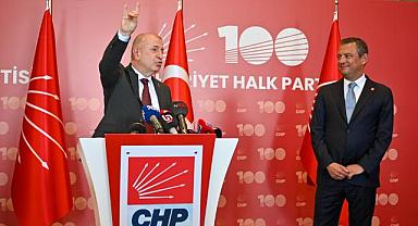 Ümit Özdağ ile Özgür Özel'in görüşmesi sona erdi: Liderlerden 'bozkurt' işareti açıklaması!