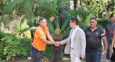 Ünlü: Marmaris İçin Proje Üretiyoruz