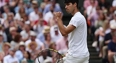 Wimbledon'da tek erkeklerde Alcaraz şampiyon oldu