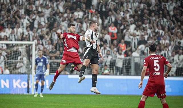 Beşiktaş, evinde konuk ettiği Antalyaspor'u 4-2 mağlup etti.