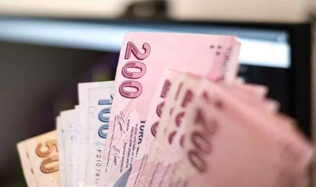 Emeklinin hesabına bugün 2500 TL yatırılacak