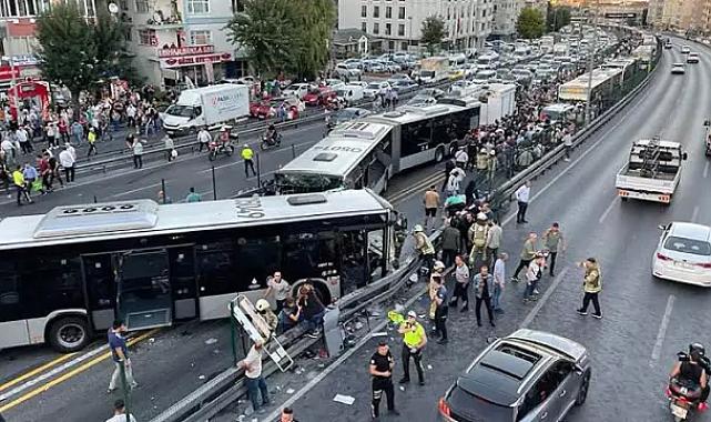 İstanbul'da metrobüs kazası! 1 kişi hayatını kaybetti, 38 yaralı var