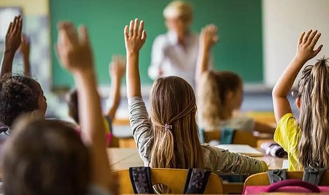 İzmir'de bağışa tepki: 100 bin TL isteyen okullar da var