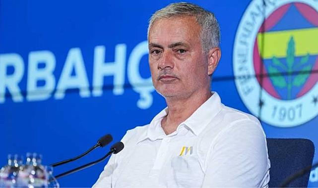 Jose Mourinho, Fenerbahçe'de bir ilki daha yaşadı