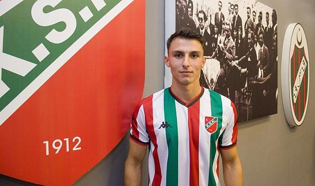 Karşıyaka'nın yeni transferi imzayı attı