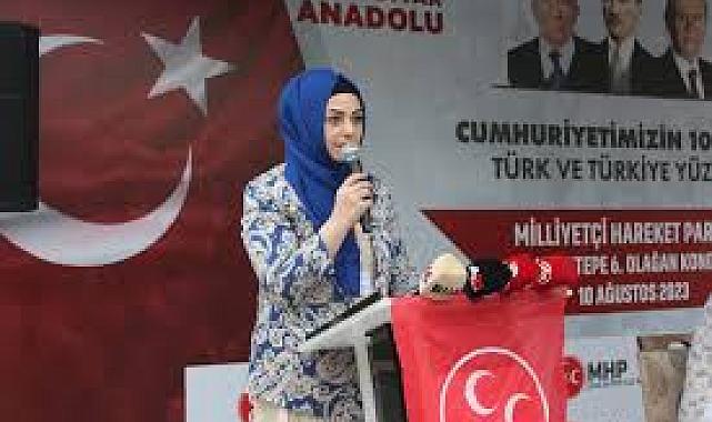 Sancaktepe Belediyesi’nin çalıştayında bir vatandaşın Kürtçe konuşması MHP ilçe başkanını küplere bindirdi