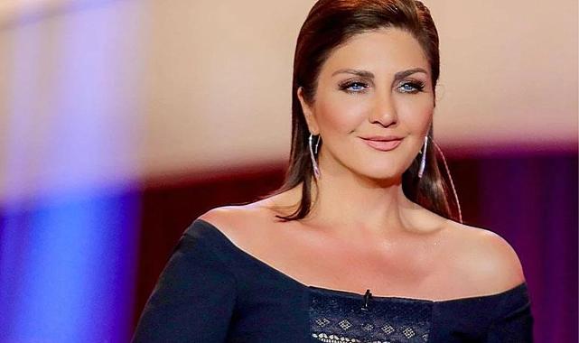 Şarkıcı Sibel Can'ın giydiği elbise olay oldu!