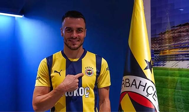 Filip Kostic, Fenerbahçe'ye imzayı attı