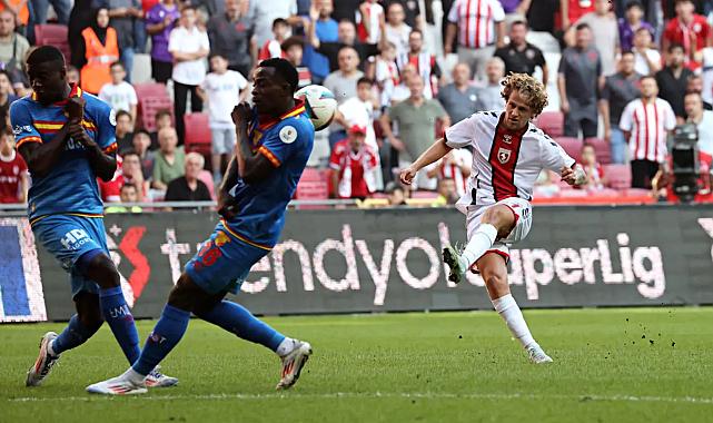Göztepe uzatma dakikalarında Samsunspor'a 4-3 mağlup oldu