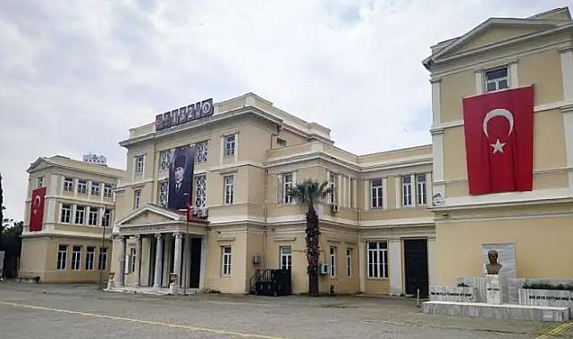 İzmir Atatürk Lisesi otopark ihalesi güvenlik gerekçesiyle iptal edildi