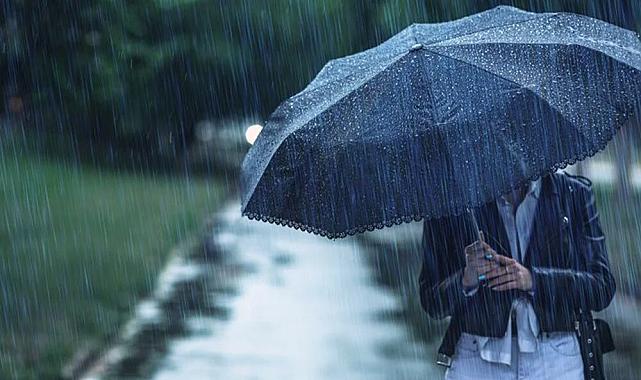 Meteoroloji uyardı: İzmir'e sağanak yağış geliyor!