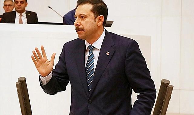 AK Partili Kaya’dan Cemil Tugay'a Sert Tepki: "İzmir’in Değil, İstanbul'un 40. İlçe Başkanı Olursun!