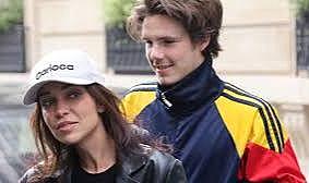 David Beckham&#039;ın küçük oğlu kendisinden 10 yaş küçük sevgilisi ile görüntülendi