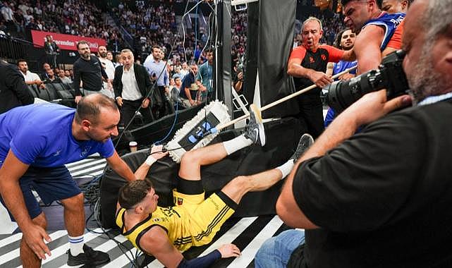 EuroLeague maçında birbirine giren Elijah Bryant ve Tarık Biberovic'in cezaları belli oldu