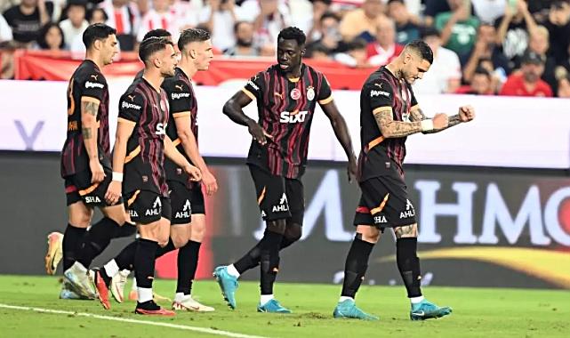 Galatasaray, Antalyaspor deplasmanında golcüleri ile 3 puanı aldı
