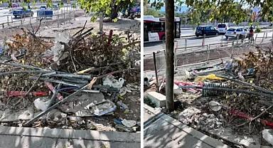 İzmir Buca Kampüsü'nün önü çöp alanına dönüştü!