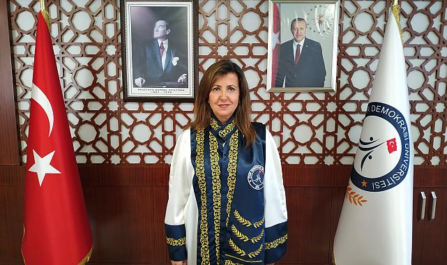 İzmir Demokrasi Üniversitesine "Engelsiz Üniversite" ödülleri!