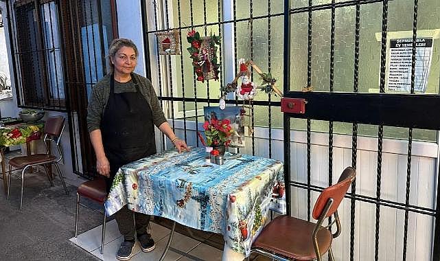 Şermin Tırpan’dan Basmane’de Dayanışma Sofrası: İhtiyaç Sahiplerine Ücretsiz Yemek