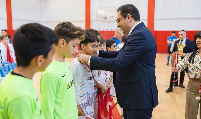 Balçova&#039;da yoğun ilgi gören futsal turnuvası yeniden başlıyor!
