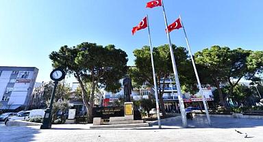 Başkan Tugay Edebiyat Festivali’ni şiirle açtı