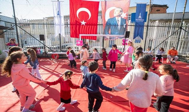 Büyükşehir Belediyesi’nden Basmane’de çocuk şenliği:
