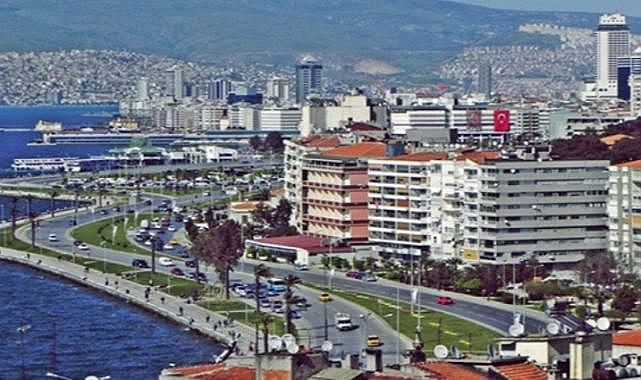 İzmir'de bir yılda konut fiyatları yüzde 28,7 oranında arttı