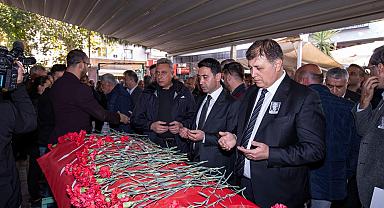 Selçuk Ayhan son yolculuğuna uğurlandı