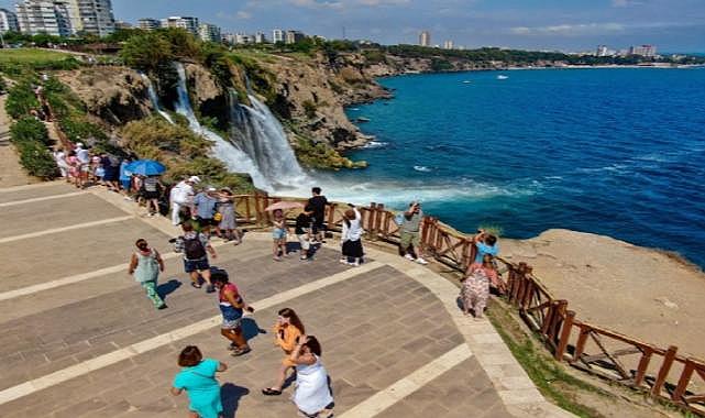 Antalya'dan turizm rekoru:16 milyon ziyaretçi geldi